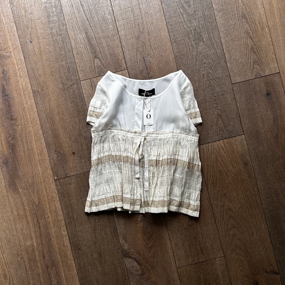 Shirring Docking Ribbon Blouse 상품이미지1