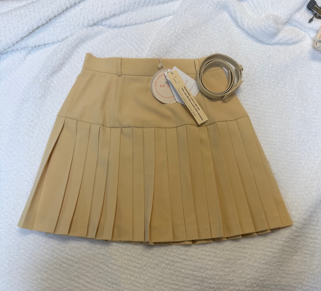 플로움 플리츠스커트 버터S새상품 상품이미지4