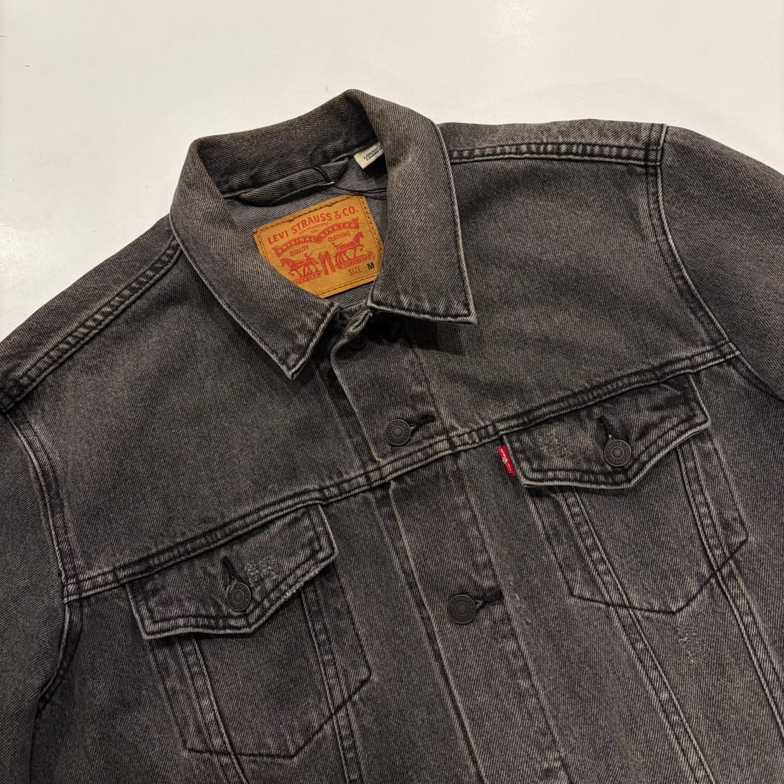 [M] 리바이스 스탠다드핏 데님 트러커 자켓 블랙 B679 상품이미지3