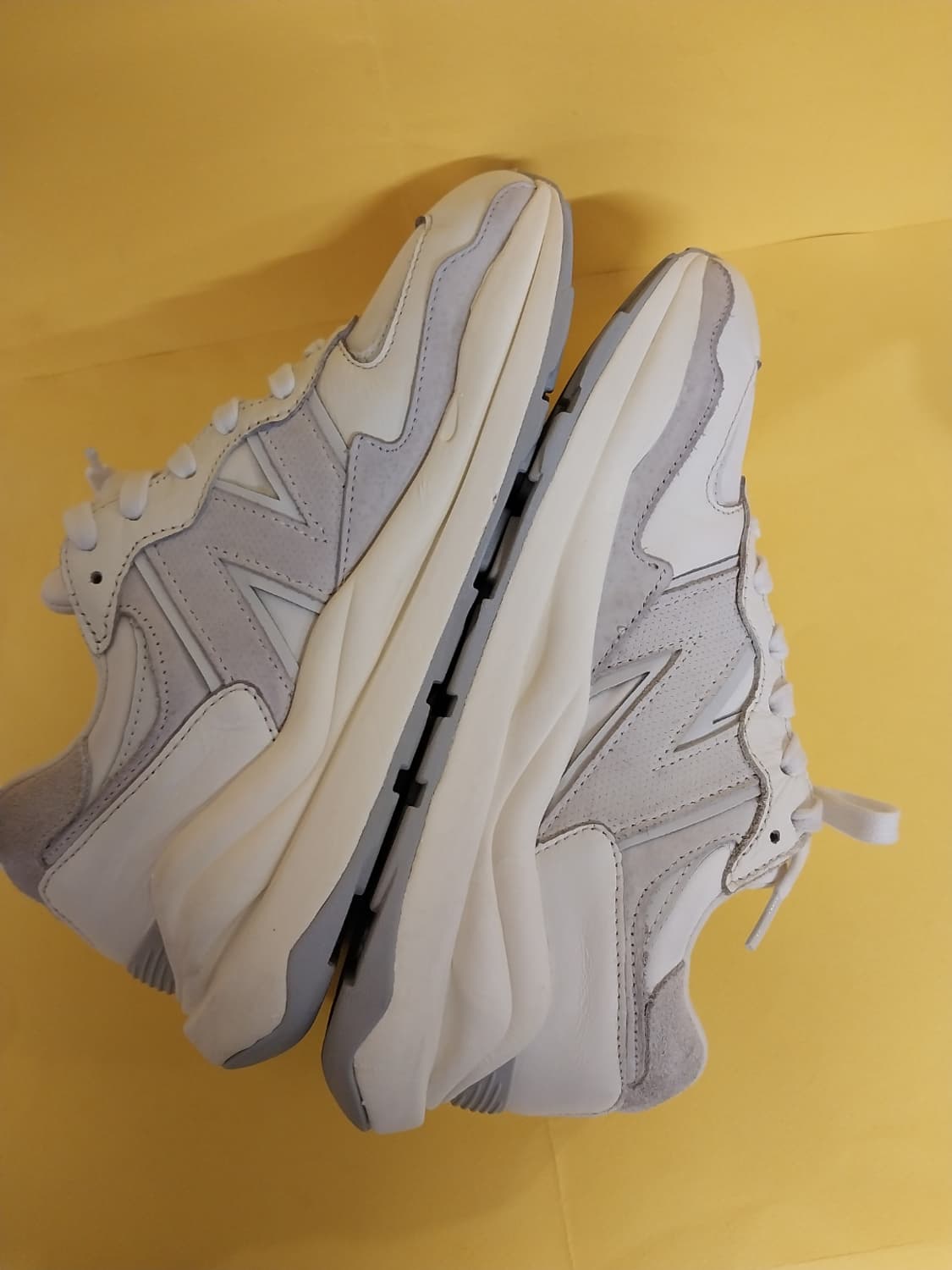 남성 뉴발란스 5740 쉬프티드 화이트팩 운동화 (260) 상품이미지7