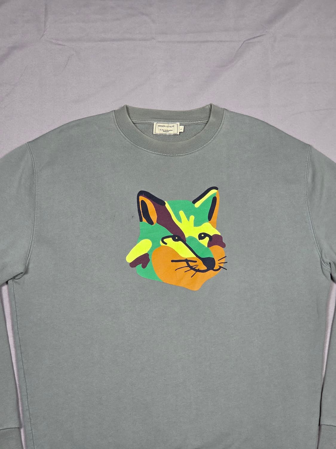 [메종키츠네] 카모 폭스 프린트 스웻셔츠 | A00152 상품이미지2