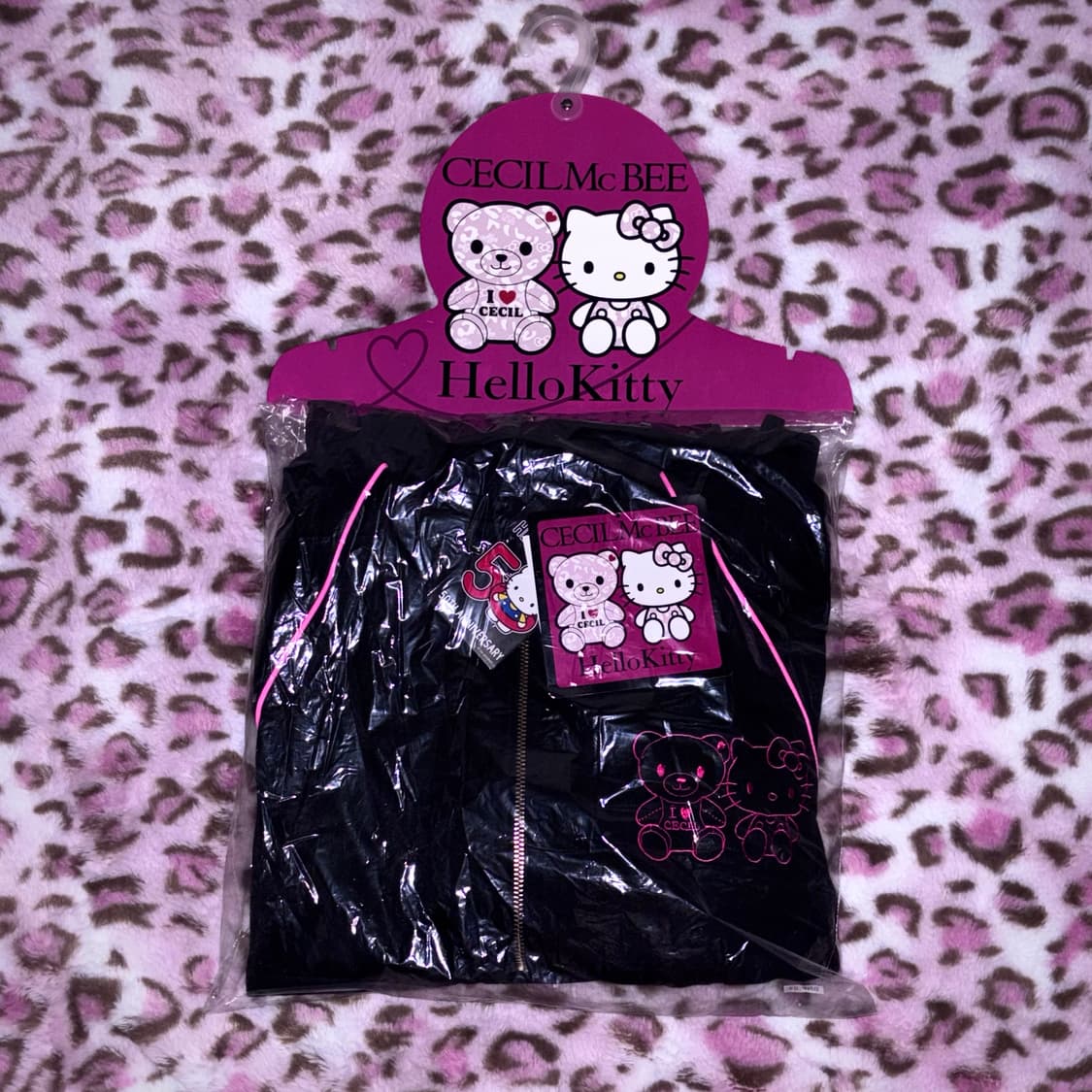 헬로키티 x 세실맥비 트레이닝 셋업 핑크 갸루 호피 돈키 상품이미지2
