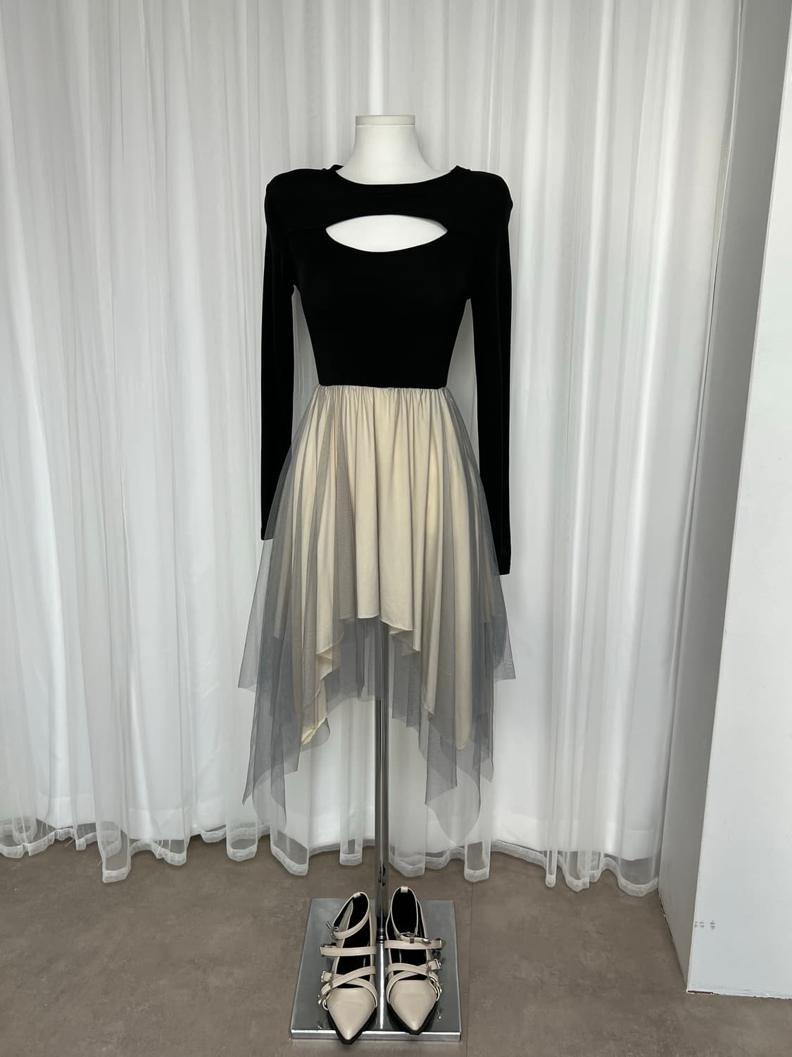 [새상품]발레리나 배색 캉캉 미들트임 레이어드 원피스 상품이미지2