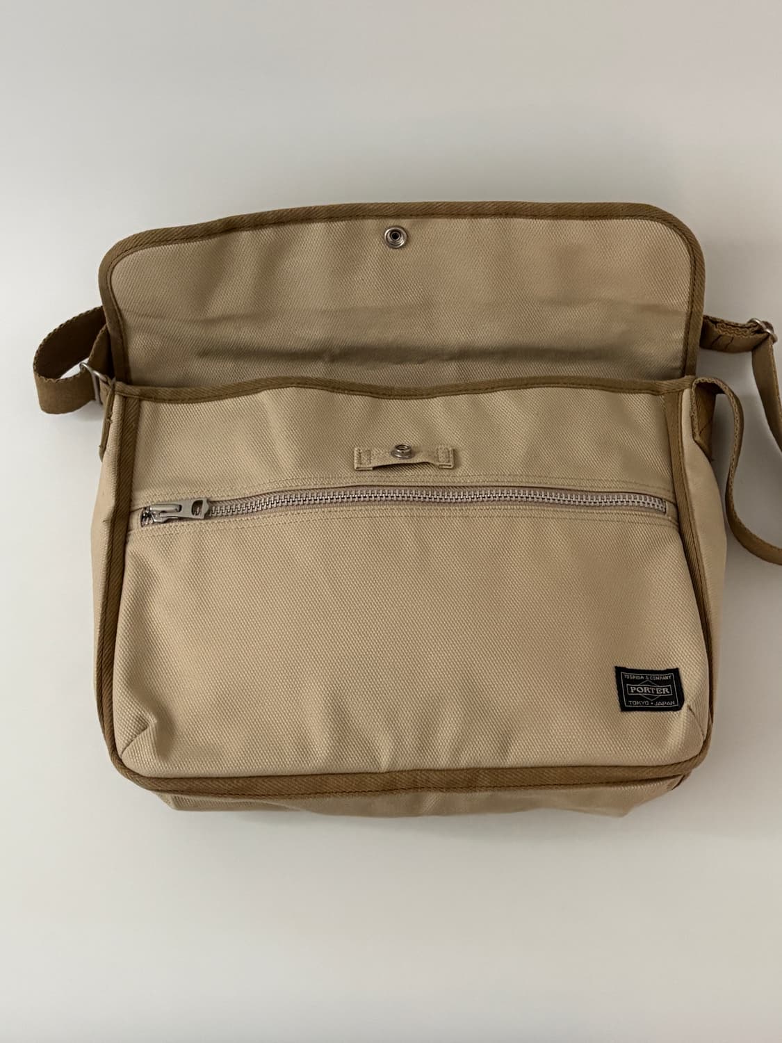 Creel Shoulder Bag (Beige) 상품이미지9