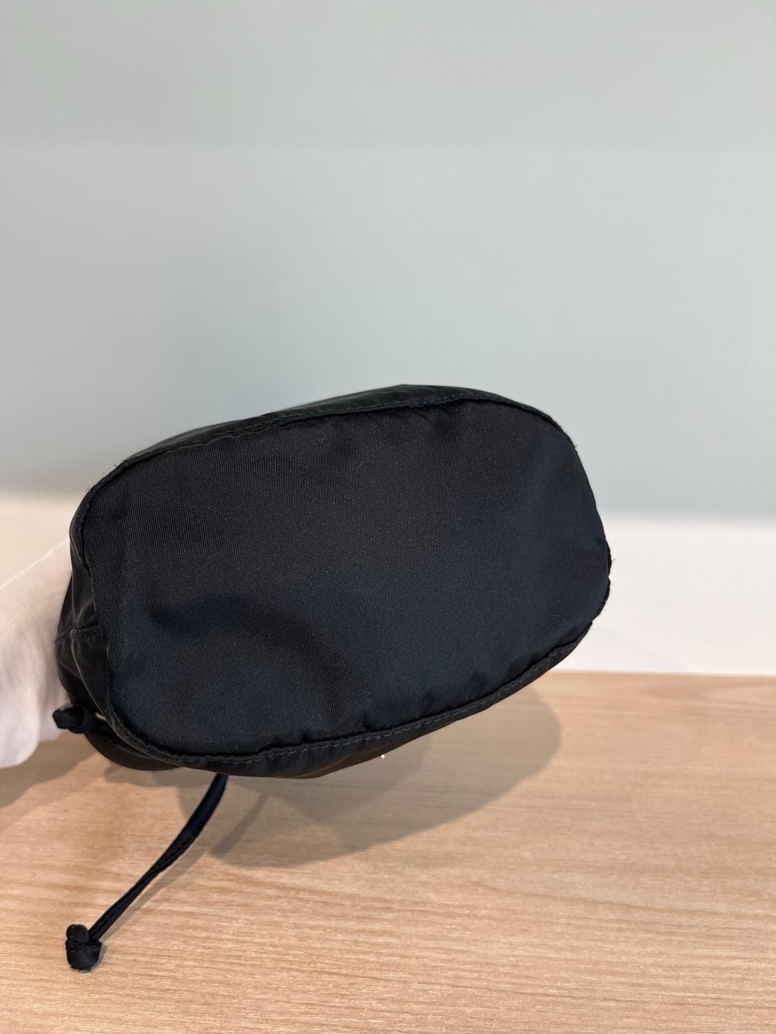 프라다 포코노 나일론 파우치백 버킷백 상품이미지6