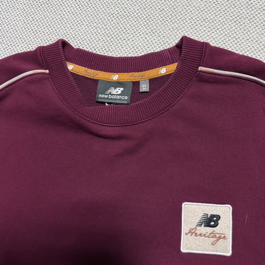 뉴발란스 맨투맨 상품이미지2