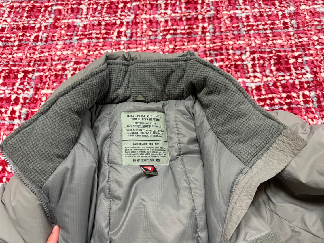 프릭스스토어 레벨7 프리마로프트 자켓 상품이미지2