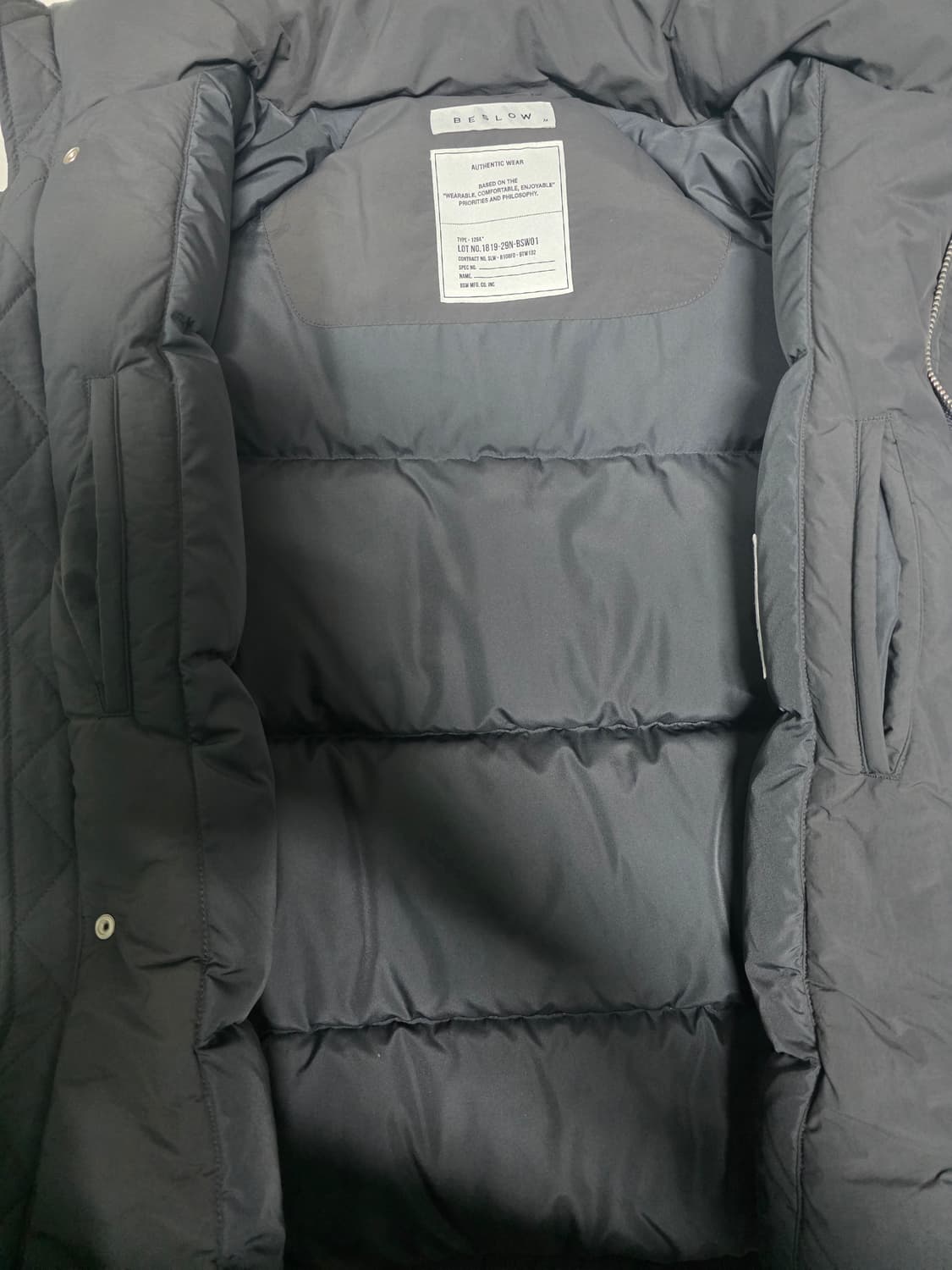 비슬로우 디테처블 몬스터 패딩 M사이즈 상품이미지5