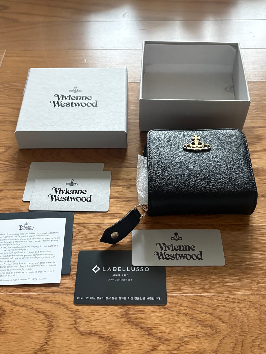 비비안 웨스트우드 그레인 레더 미디움 지퍼 지갑 블랙 상품이미지3