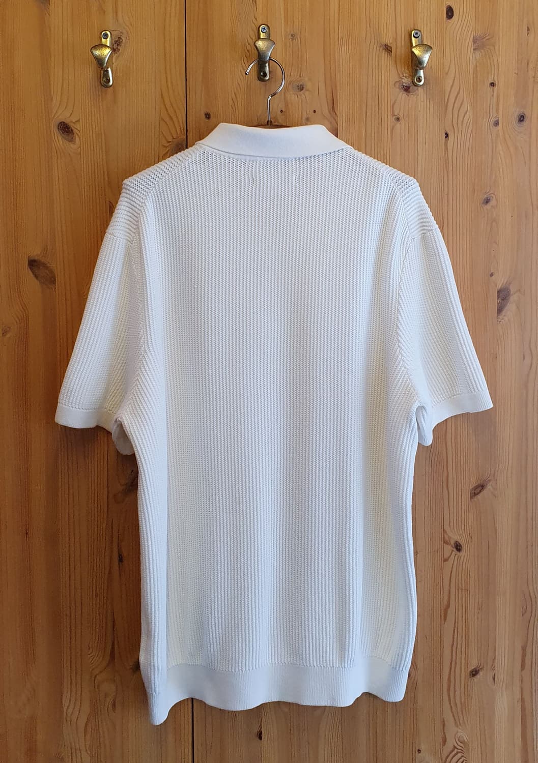 100.COS 화이트 반팔카라티 상품이미지2