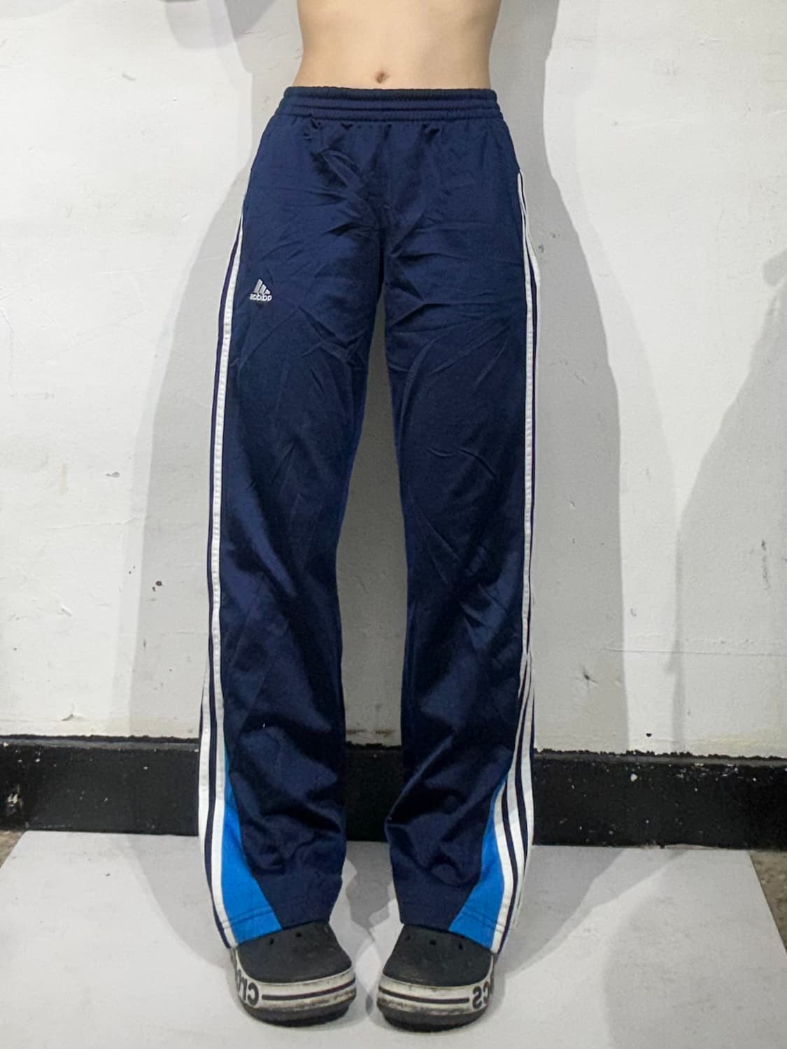 아디다스 네이비 화이트 삼선 부츠컷 와이드 팬츠 L 상품이미지2