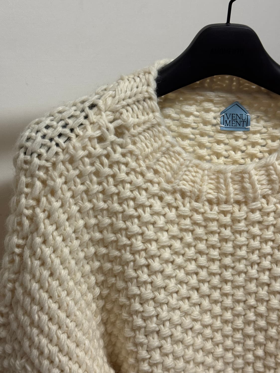 베뉴먼트 핸드 니트 VENUMENT hand knitted sweater 상품이미지4