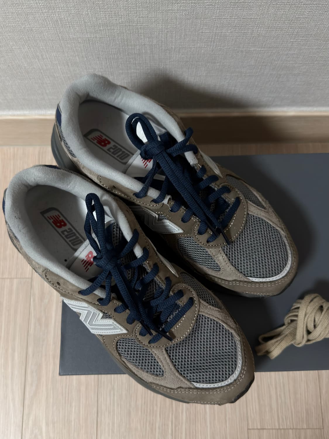 뉴발란스X카키스 U2010741 (사이즈 : 260 / 3회착) 상품이미지5