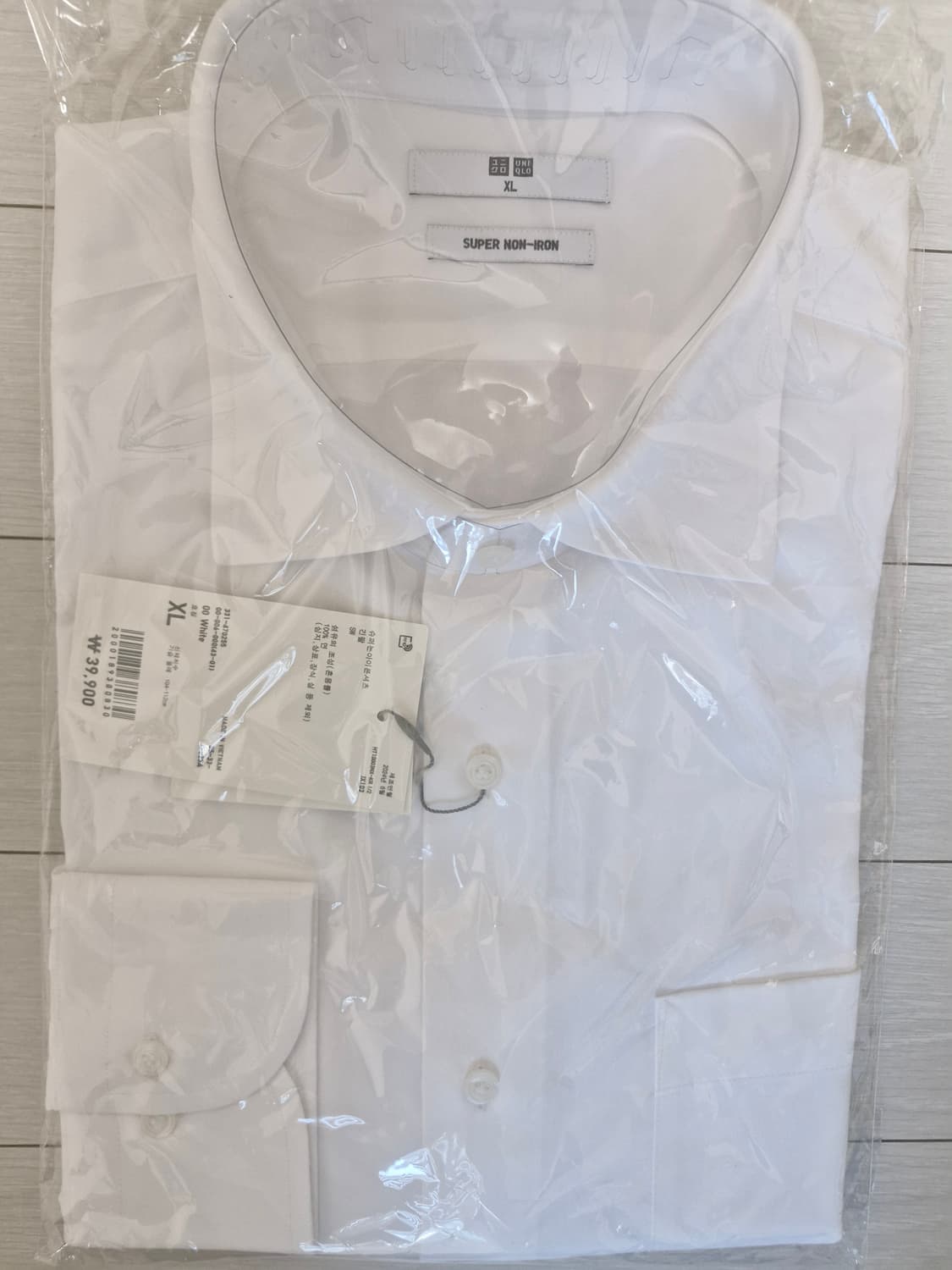 [새제품]유니클로 슈퍼 논아이론 셔츠 화이트 XL 상품이미지1