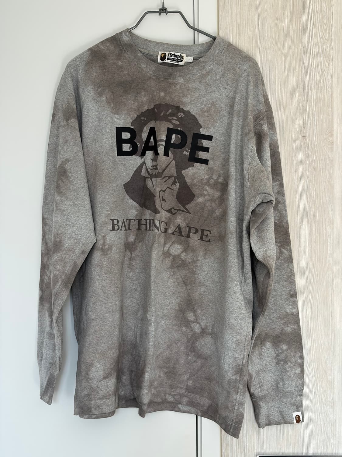 베이프 페인티드 롱슬리브 상품이미지1