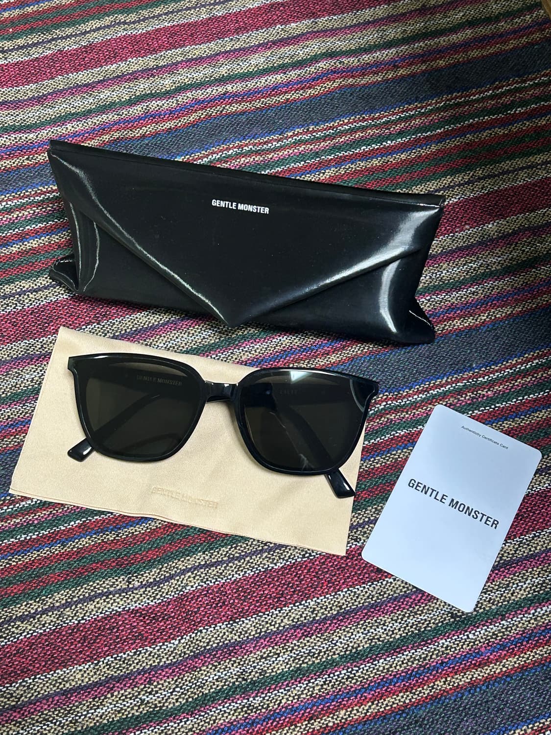 젠틀몬스터 릴리트 01 상품이미지1