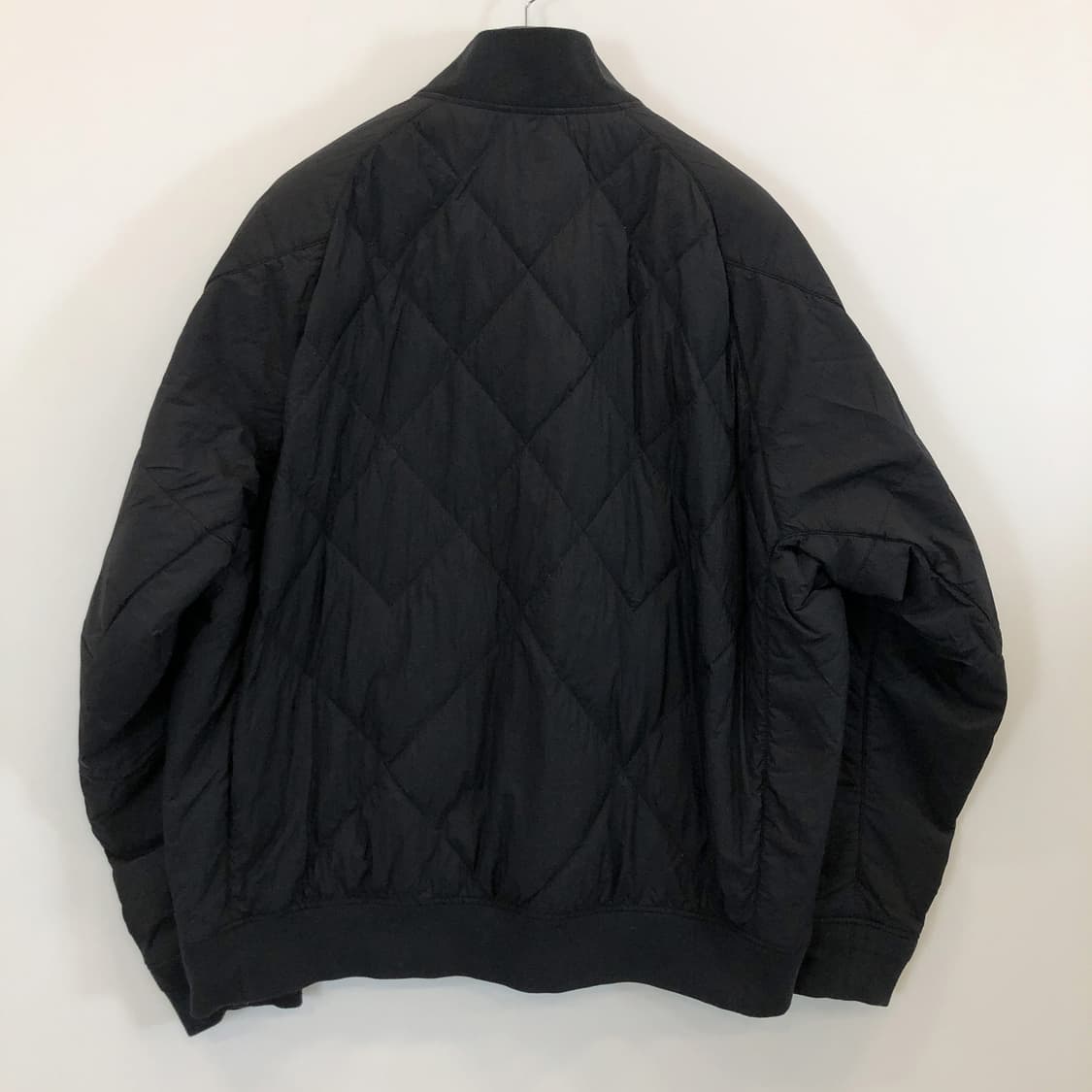 유니클로 화이트마운티니어링 리사이클드 하이브리드 다운자켓 XXL  상품이미지4