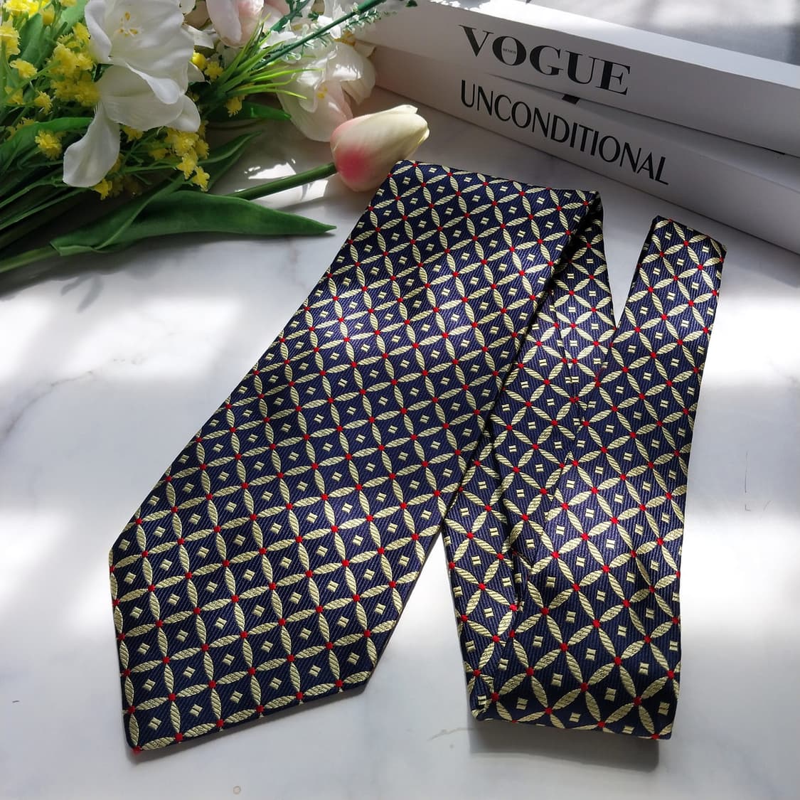 트루사르디 실크 네이비&골드 자카드 넥타이 9.5cm A+등급 k750
 상품이미지4