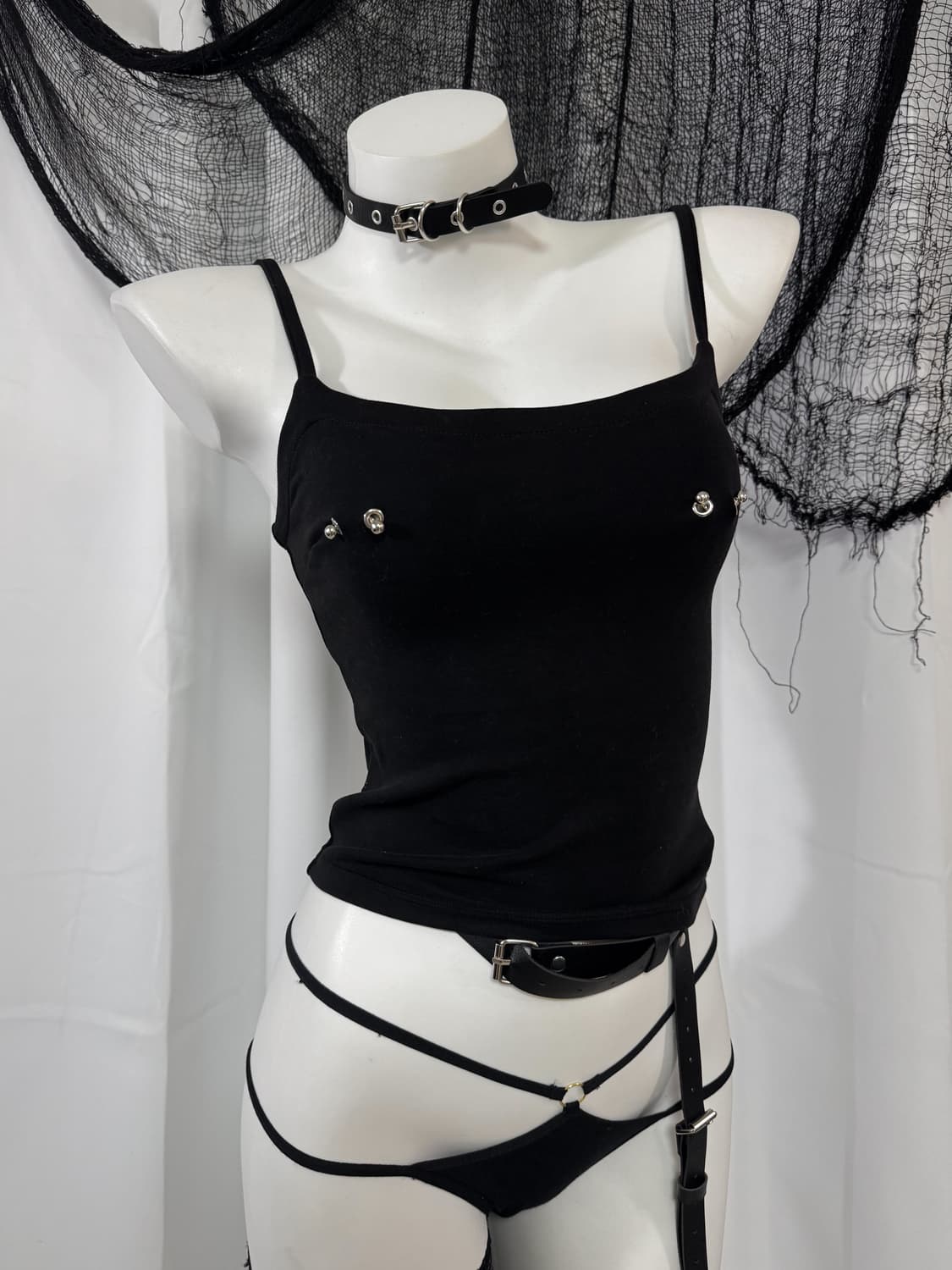 piercing sleeveless 상품이미지1