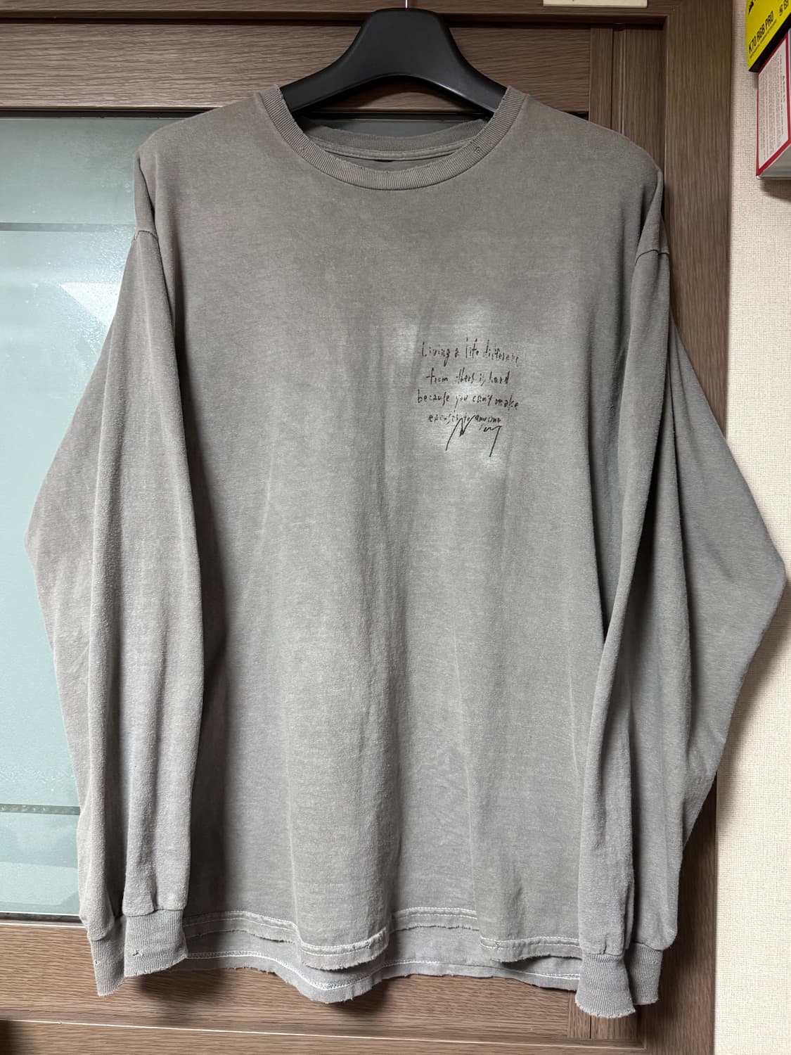 [1]안셀름 메시지 롱슬리브 그레이 팝니다 상품이미지1