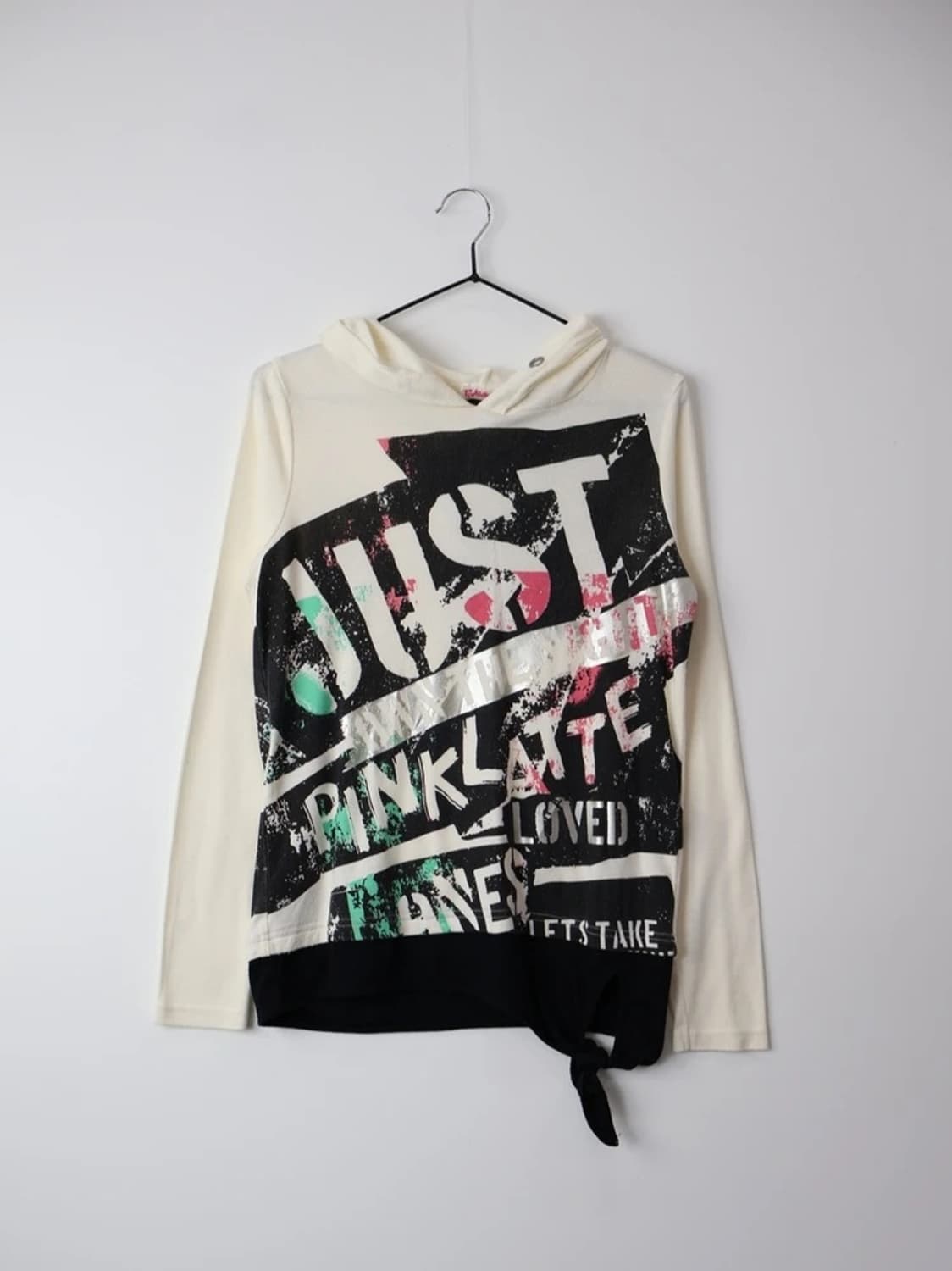 Pinklatte Y2K Graphic Hoodie 상품이미지3