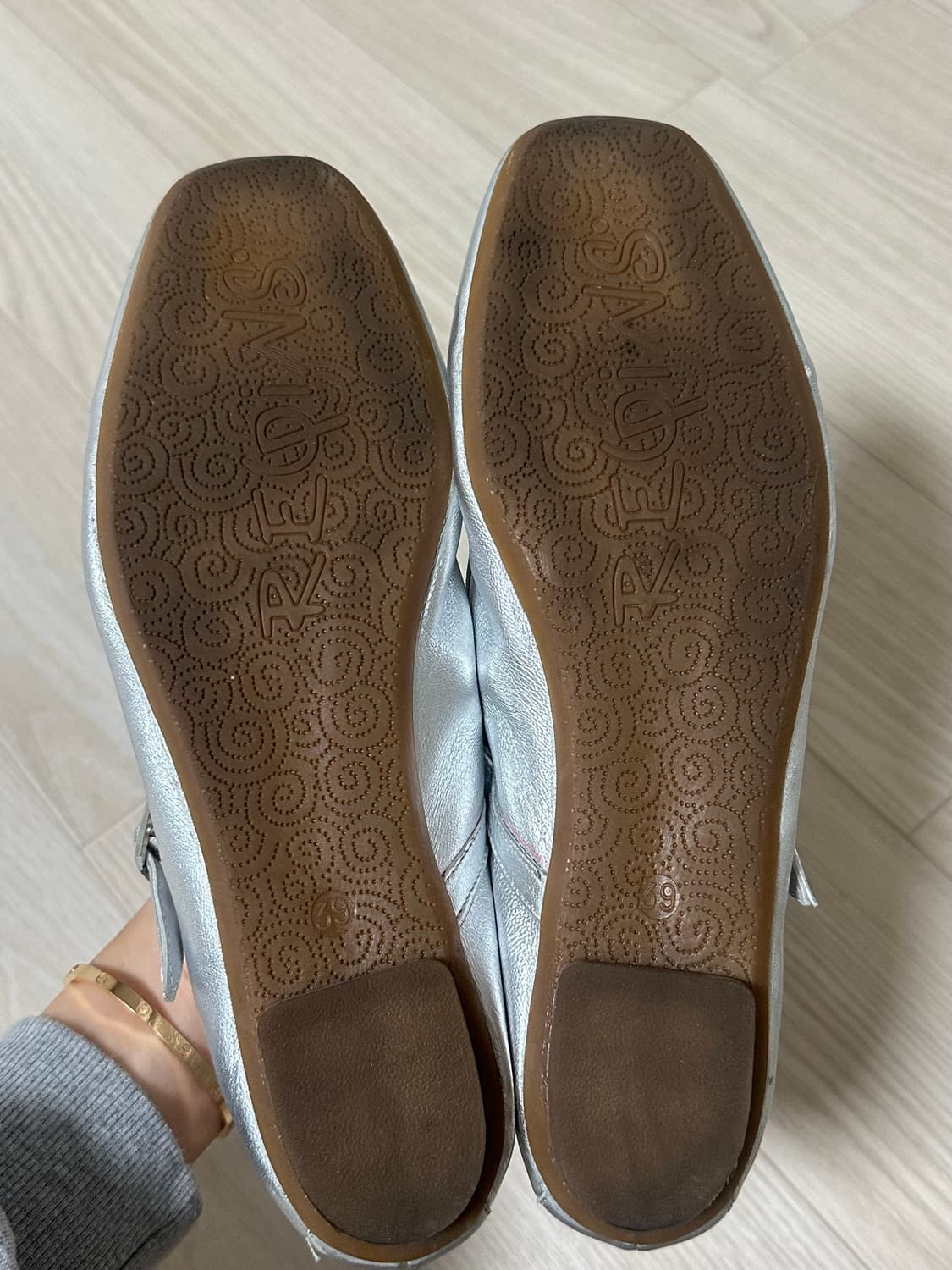 흐꺙 어너 메리제인 실버 39 (240-245) 상품이미지8