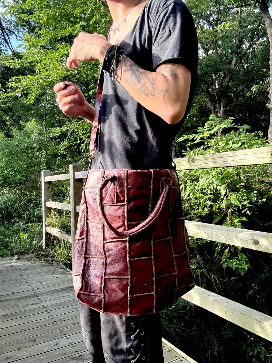 “Unknown” Burgundy Grunge Mood Bag 상품이미지4