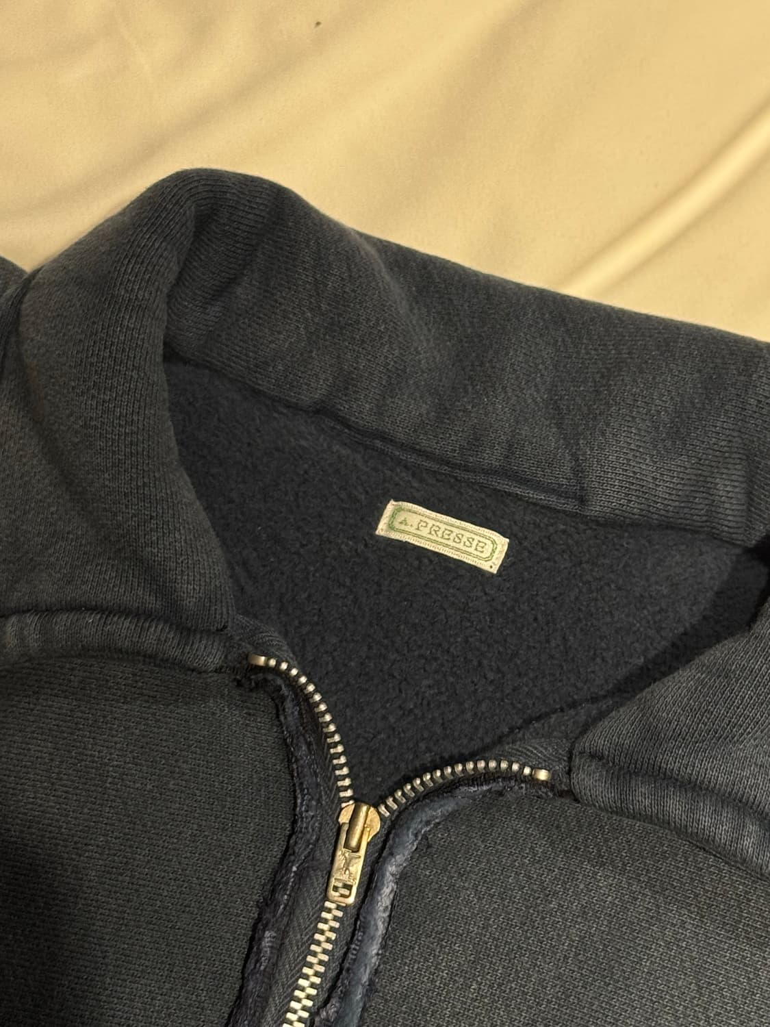 [4] 아프레쎄 26ss 빈티지 하프집업 스웻 네이비 상품이미지2