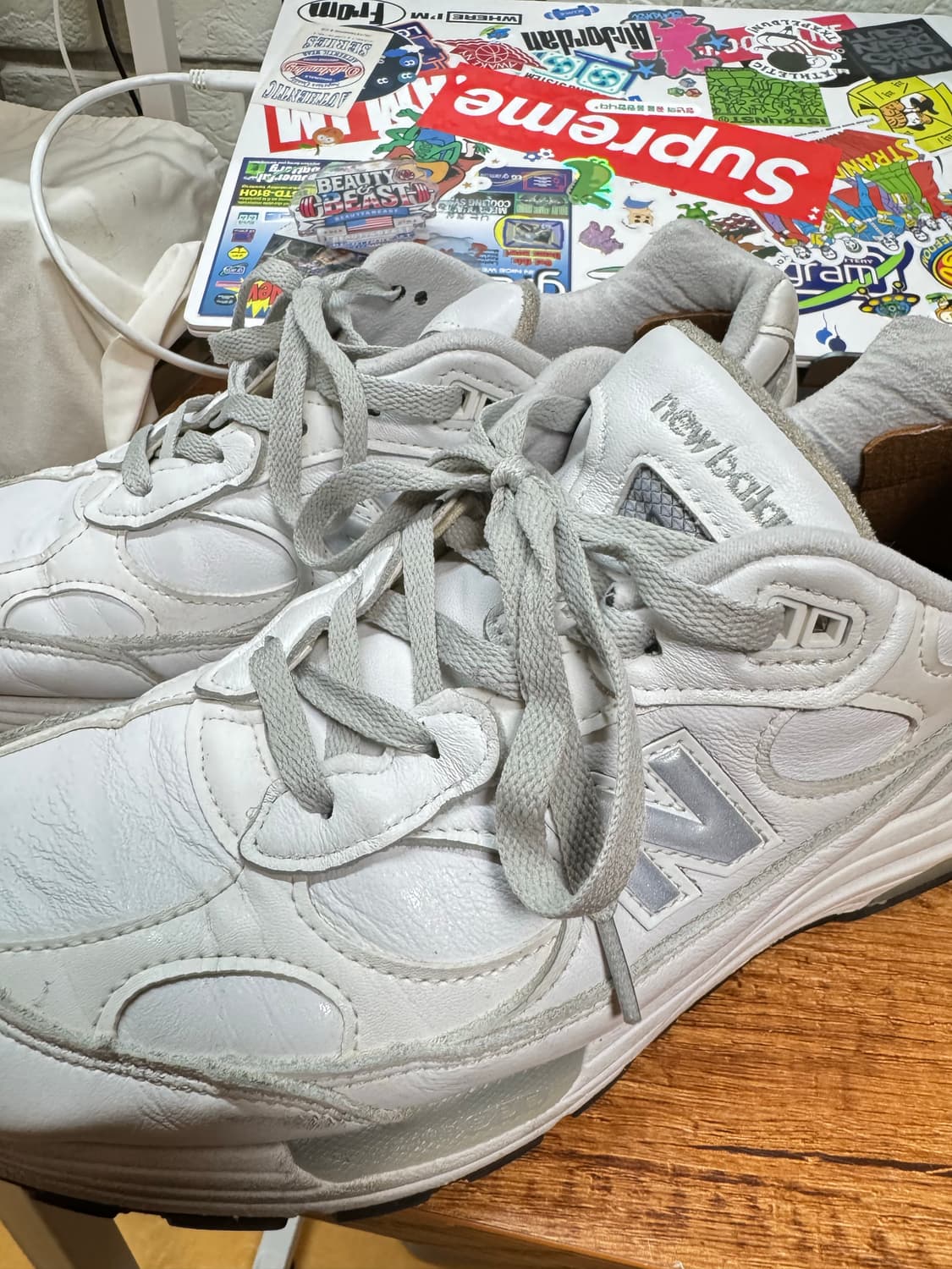뉴발란스 992 화이트실버 가죽 상품이미지1