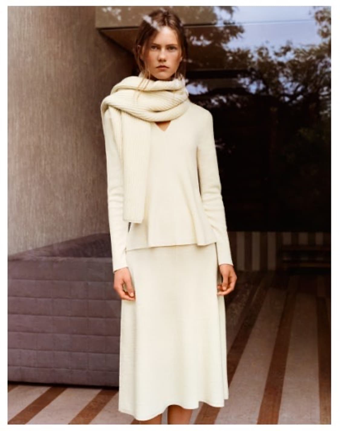 유니클로 x 르메르 브이넥 니트 상품이미지1