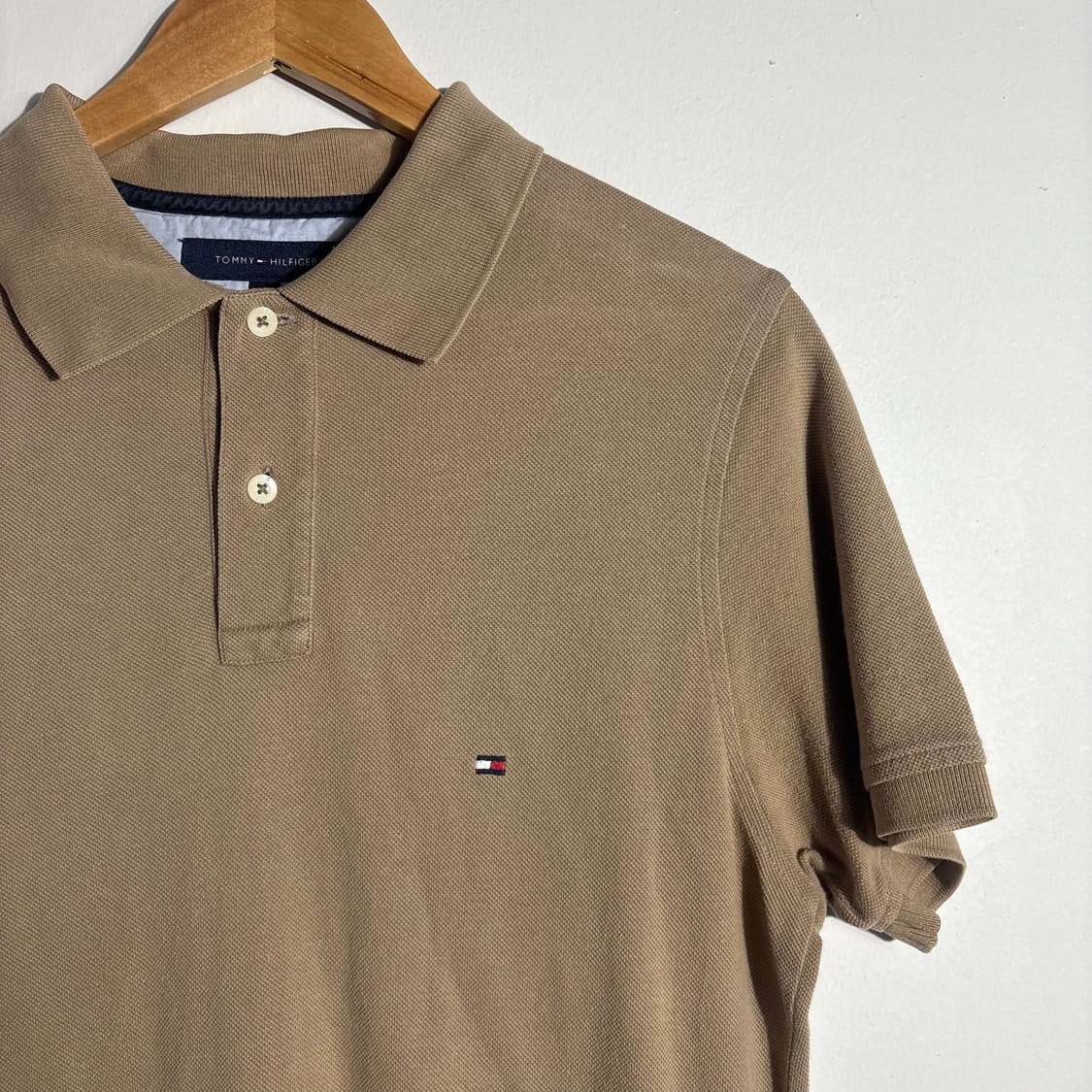 타미힐피거 베이지 반팔 카라티 (무료배송) 상품이미지4