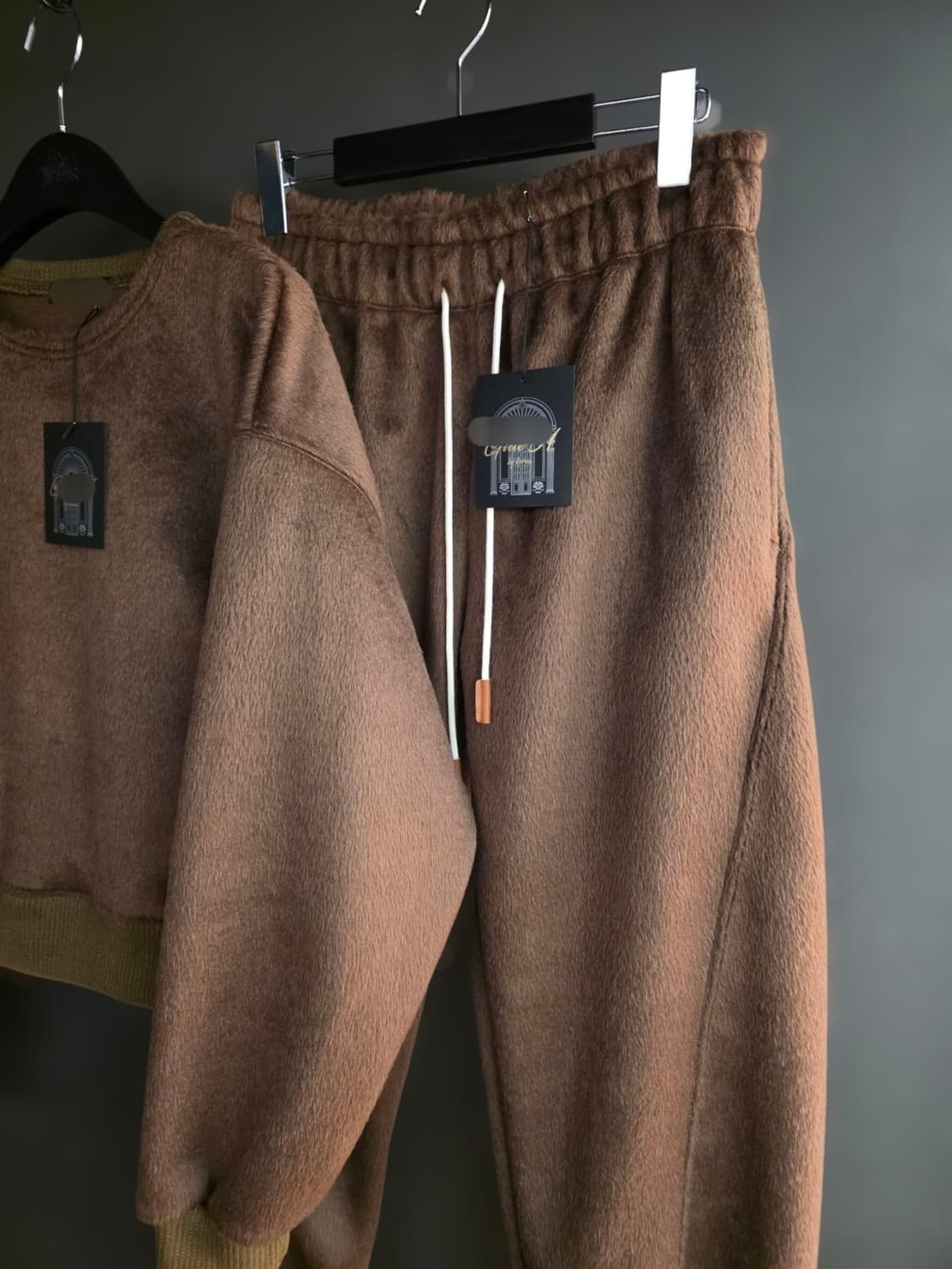 수입알파카원단 트레이닝복 상품이미지1