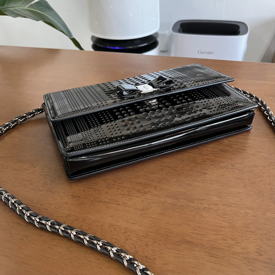 페레가모 바라보우 페이던트 크로스백 상품이미지5