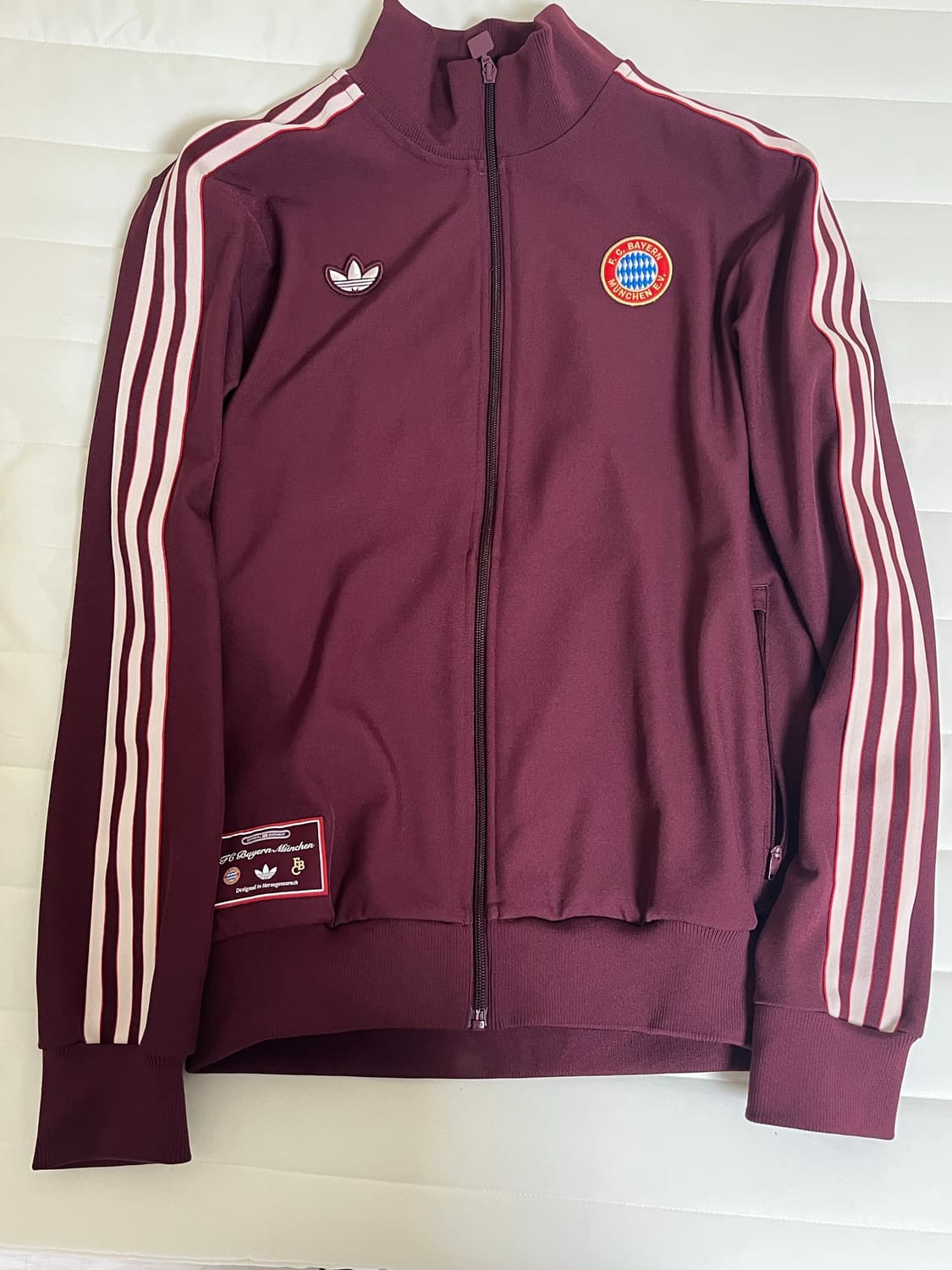 아디다스 FC바이에른뮌헨 테라스아이콘트랙탑져지쉐도우레드와인버건디파이어버드 상품이미지3