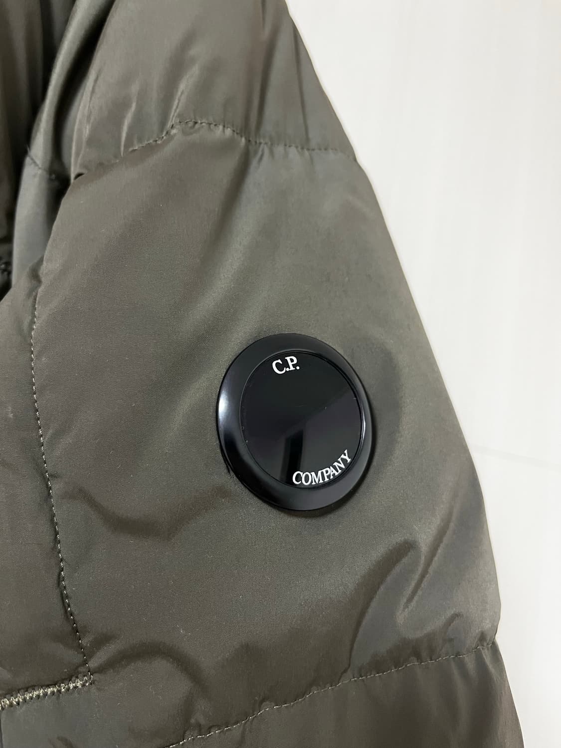 CP COMPANY Nycra-R 다운 롱패딩 상품이미지3