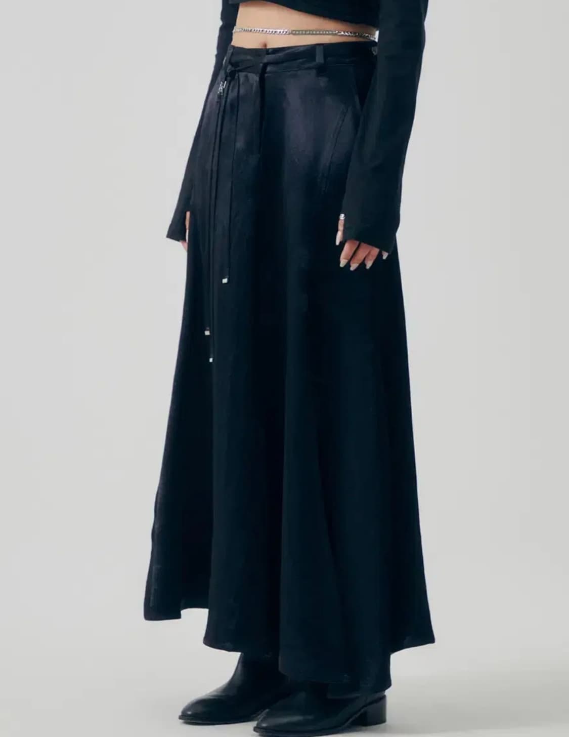 트리밍버드 소프트 드레이프 새틴 스커트 블랙 2사이즈 상품이미지2