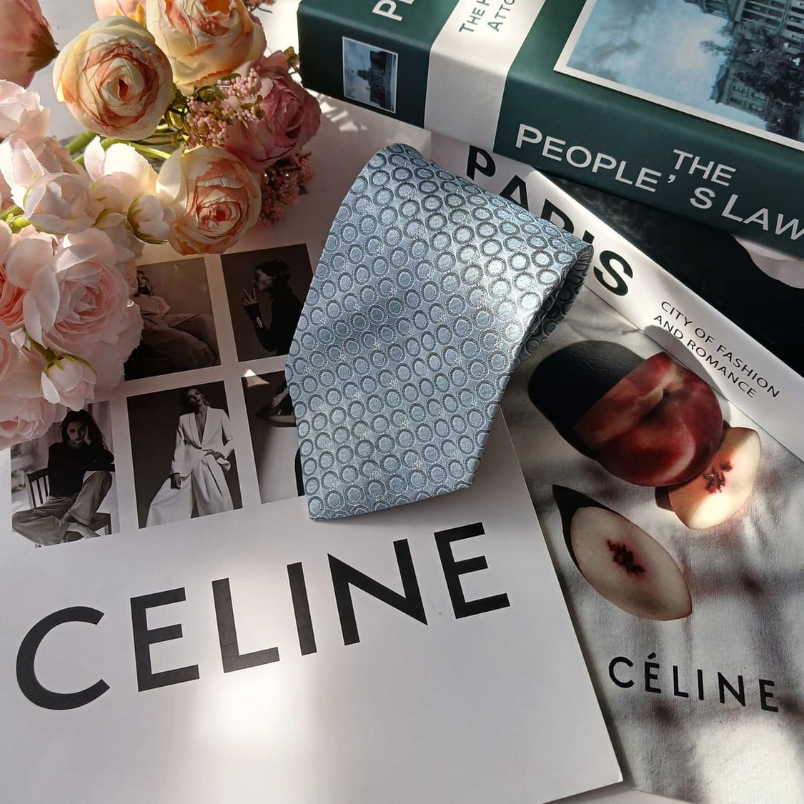 셀린느 실크 블루 트리오페 패턴 넥타이 8.9cm A+등급 E894
 상품이미지1