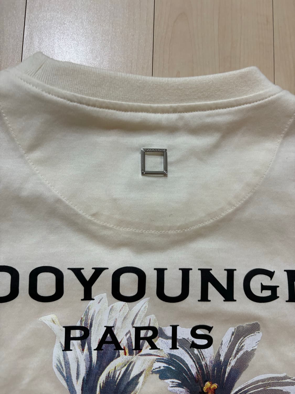 우영미 플라워 반팔 아이보리 50사이즈 상품이미지4