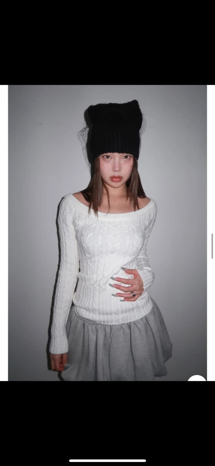 위위미유 오프숄더 니트 (새상품) 상품이미지6