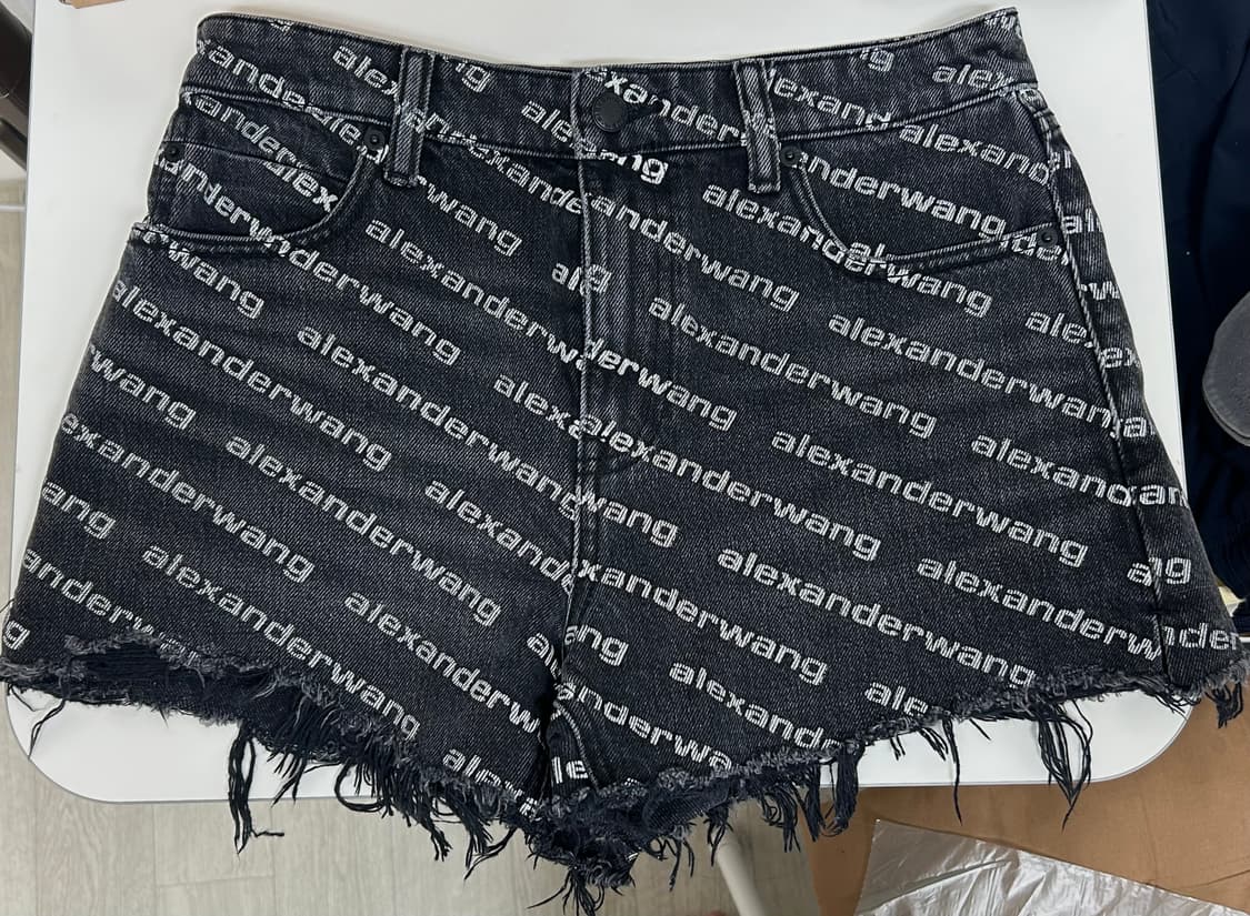 알렉산더 왕 숏팬츠 4DC1214896060 WHITE BLACK 상품이미지1