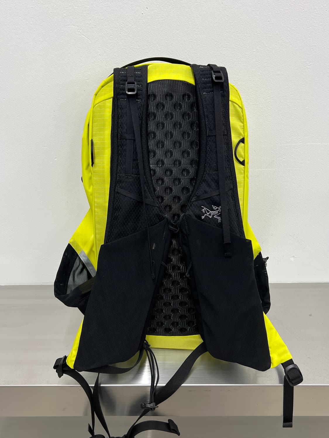 아크테릭스 24ss 에어리어스 18 백팩 / 유포리아 상품이미지5