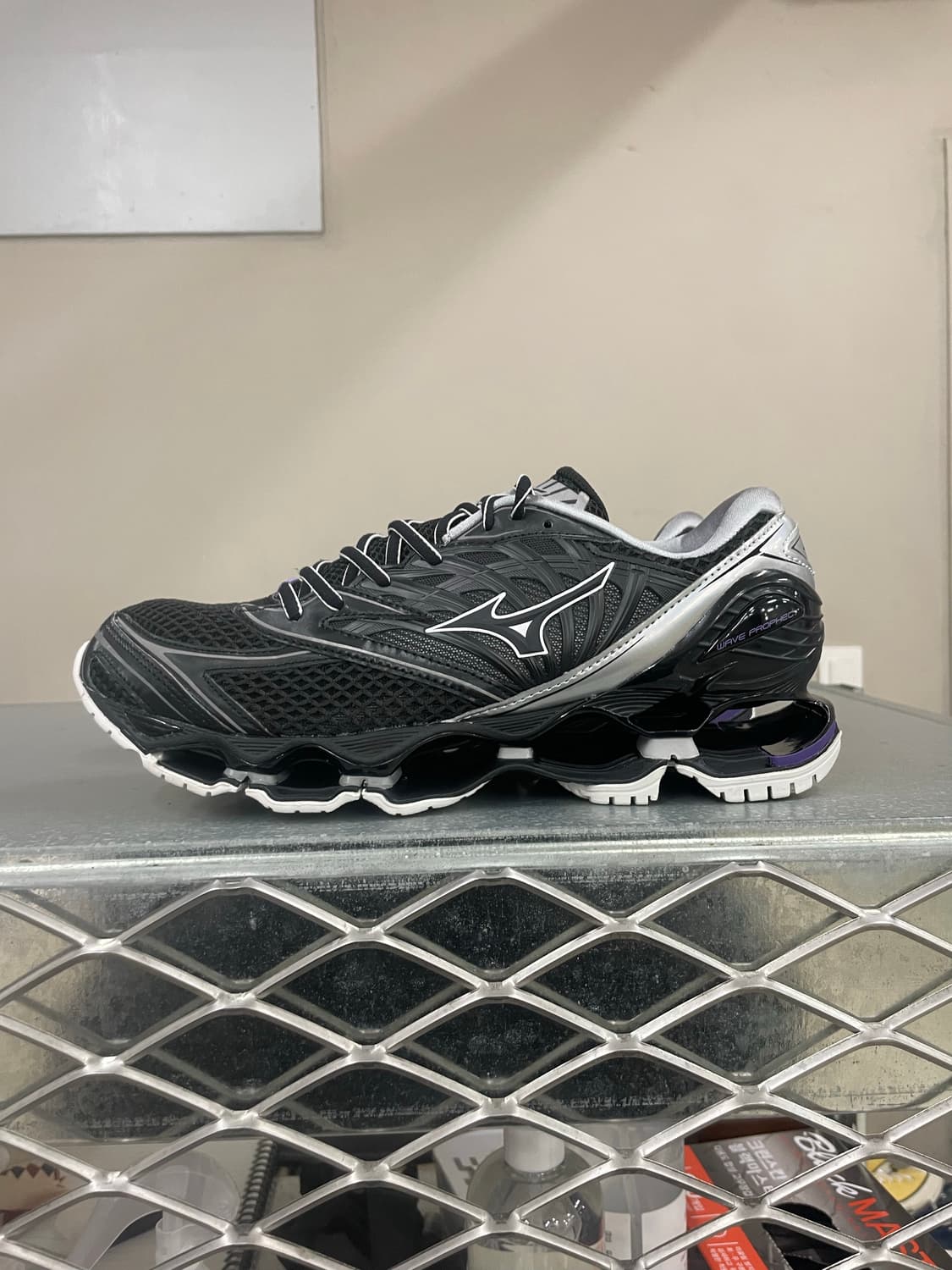 미즈노 웨이브 프로페시 LS 블랙 퍼플 헤이즈 270 상품이미지1