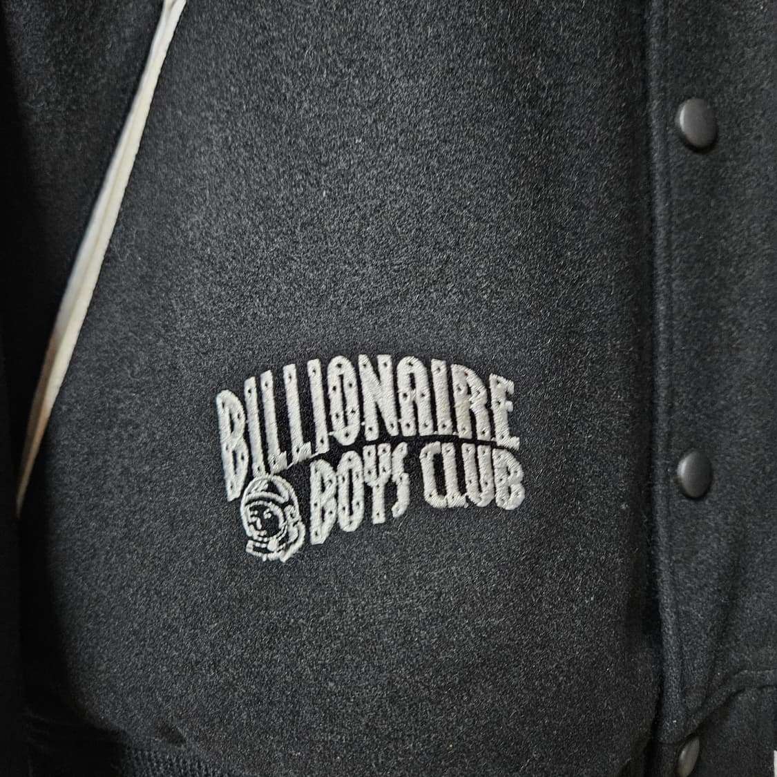 빌리네어보이즈클럽 재팬 익스클루시브 바시티 자켓 상품이미지3