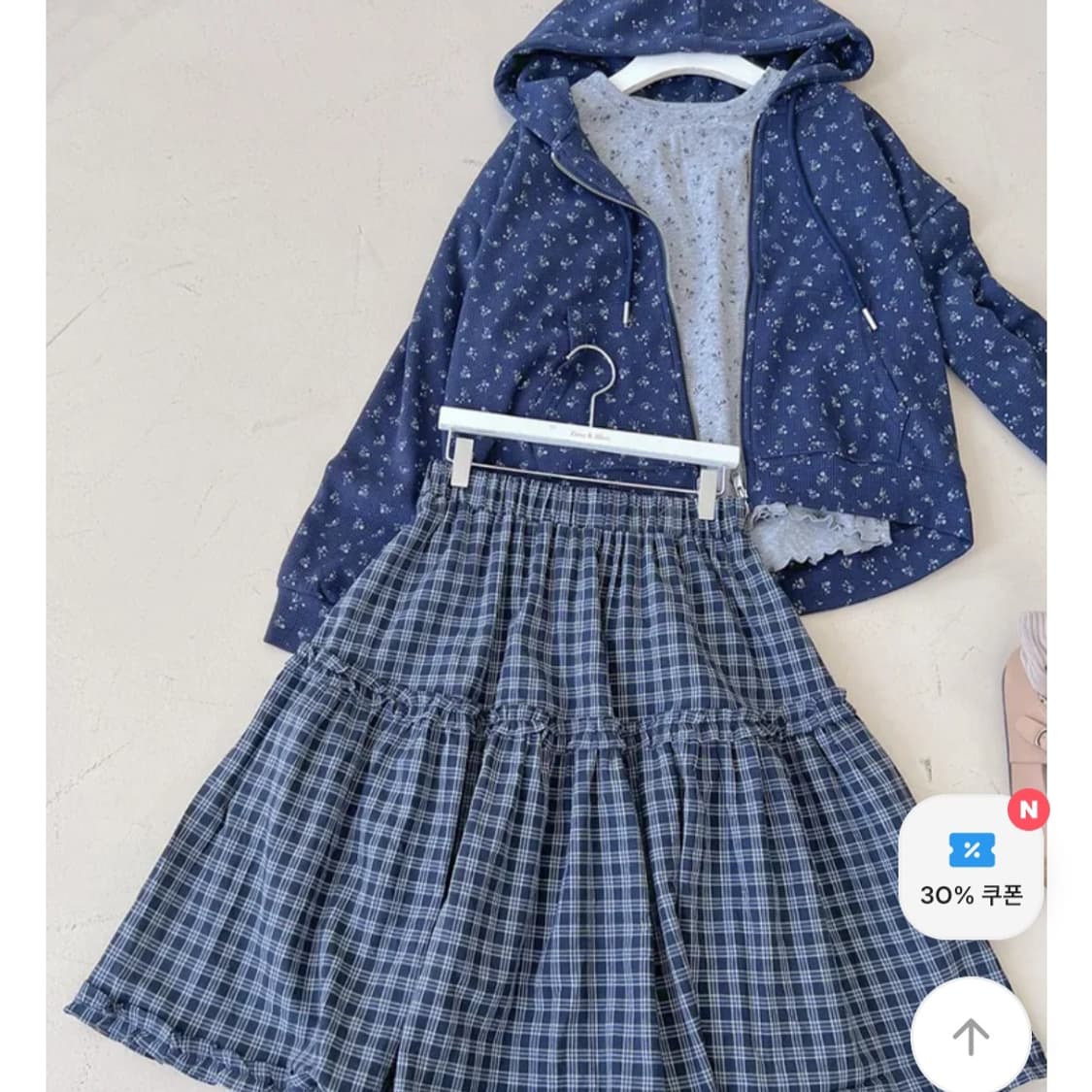 3점 코디 세트)네이비튜튜 후드집업 티셔츠 미디스커트 플로럴 체크 상품이미지2