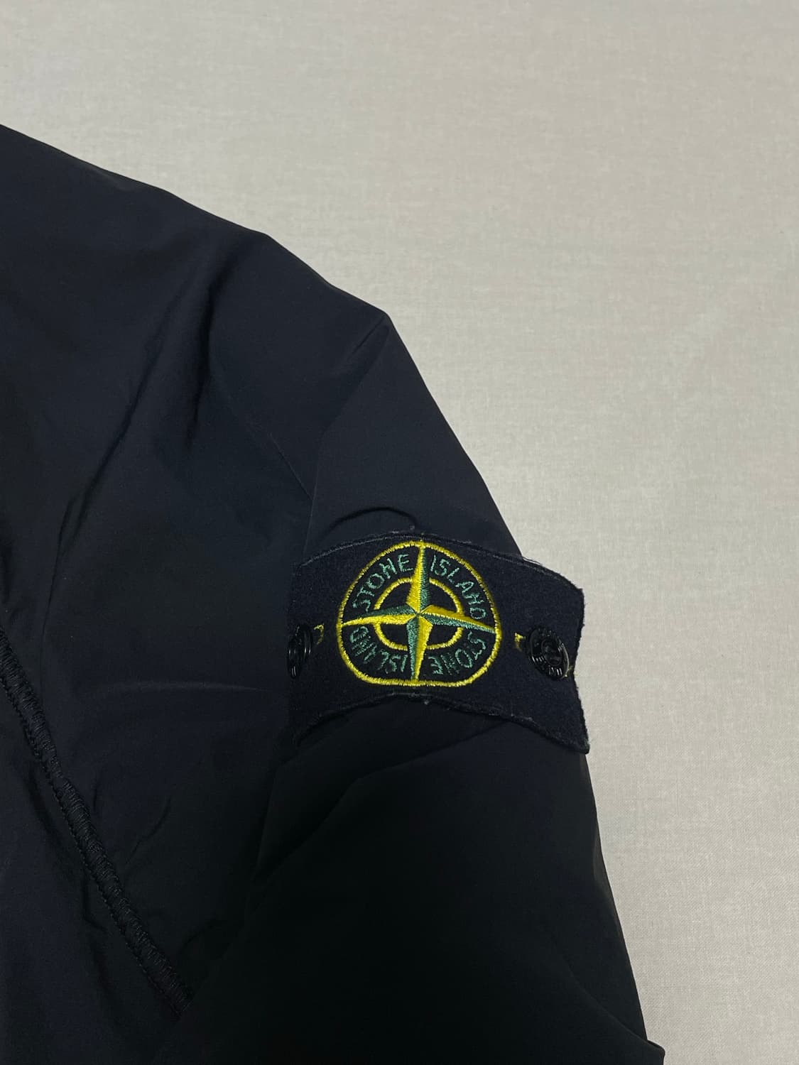 스톤아일랜드 컴포트 테크 리버시블 패딩 자켓 [XL] 상품이미지3