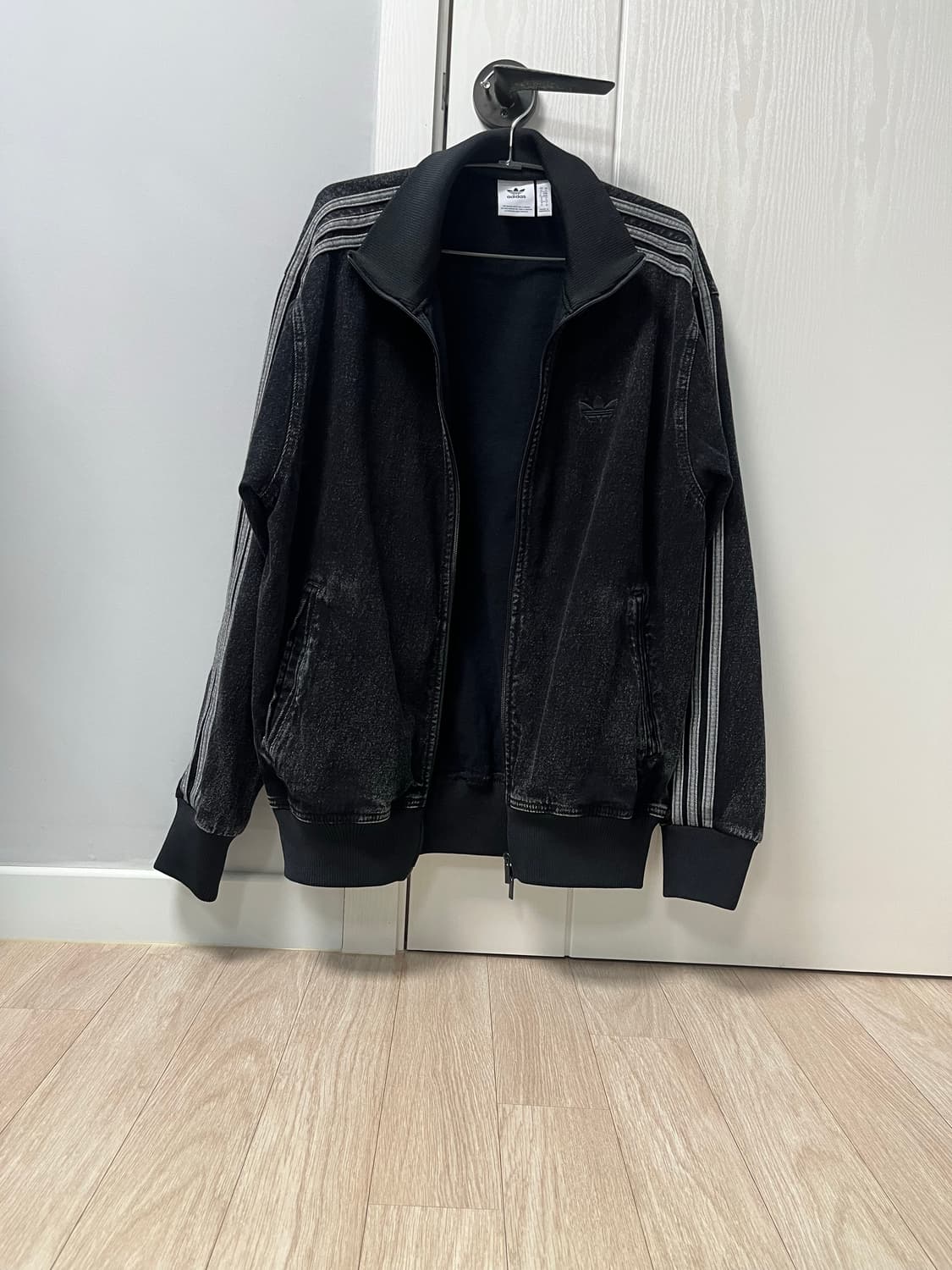 아디다스 데님 파이버드 트랙탑 블랙 색상 us M 사이즈 상품이미지2