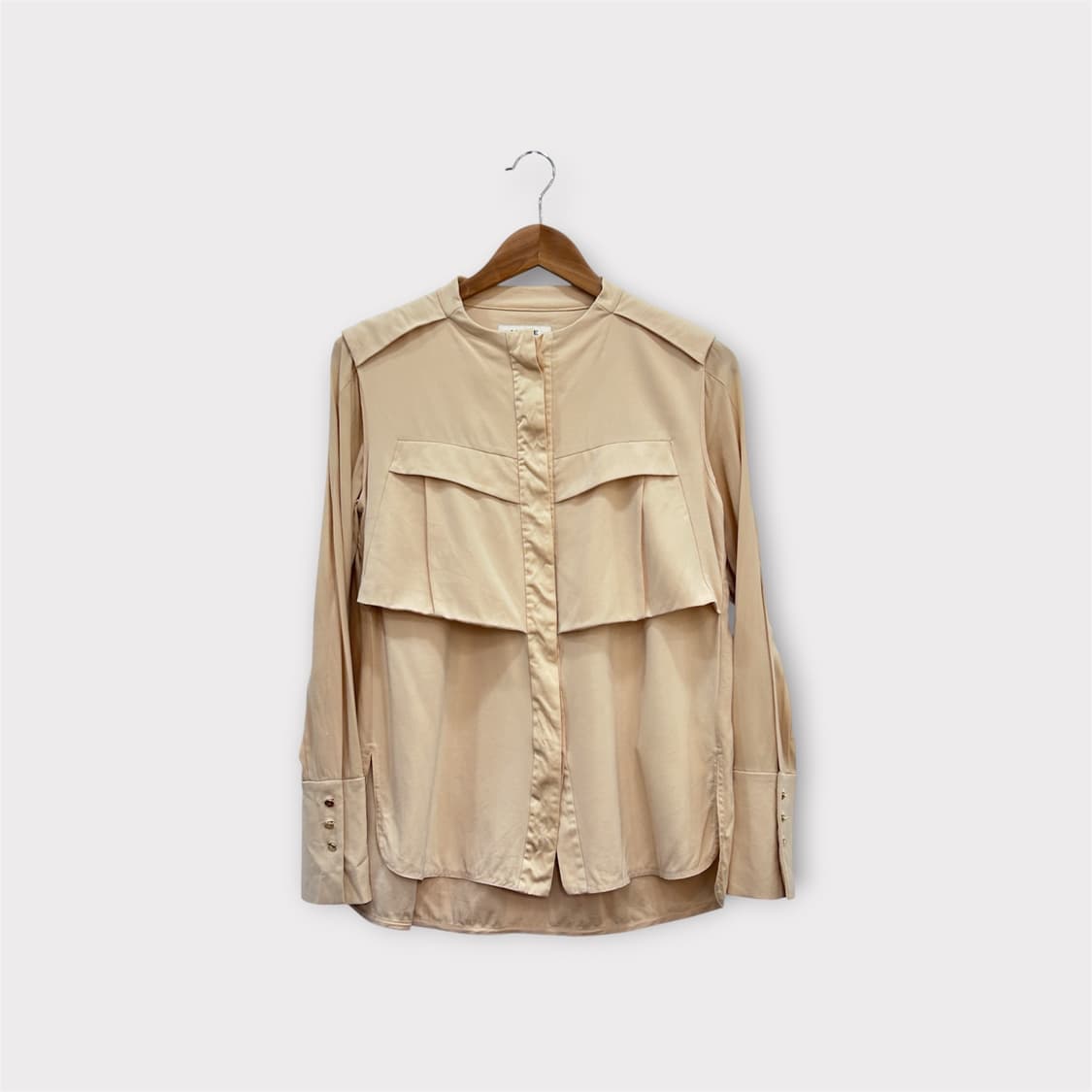 한섬 마인 MINE 실크 블라우스 금장단추 M 상품이미지1