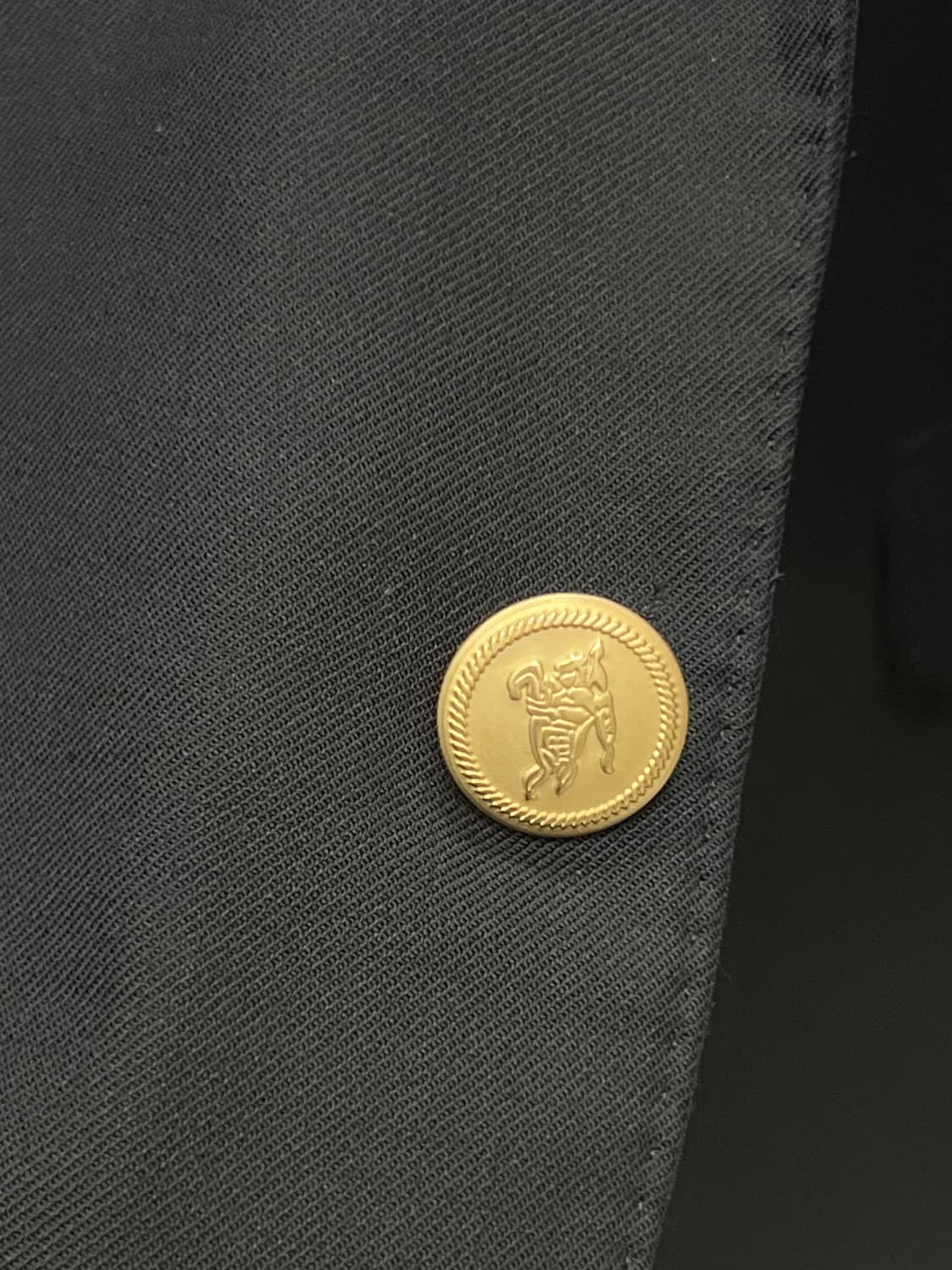 버버리 블랙 울 캐시미어 금장 싱글 블레이저  상품이미지8