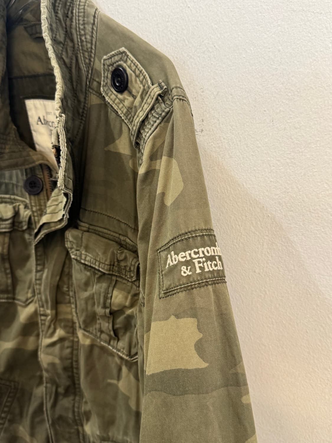 Abercrombie & Peach  bomber jacket  상품이미지4