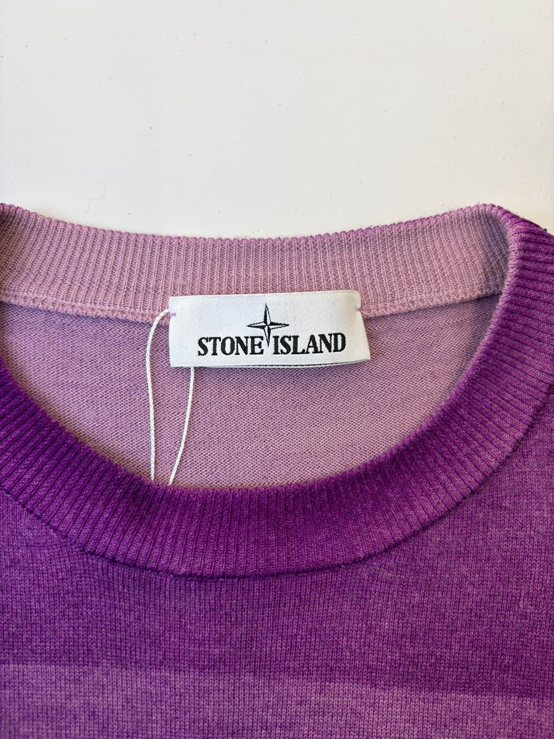 스톤아일랜드 리버시블 컴파스 로고 스웨터 상품이미지6